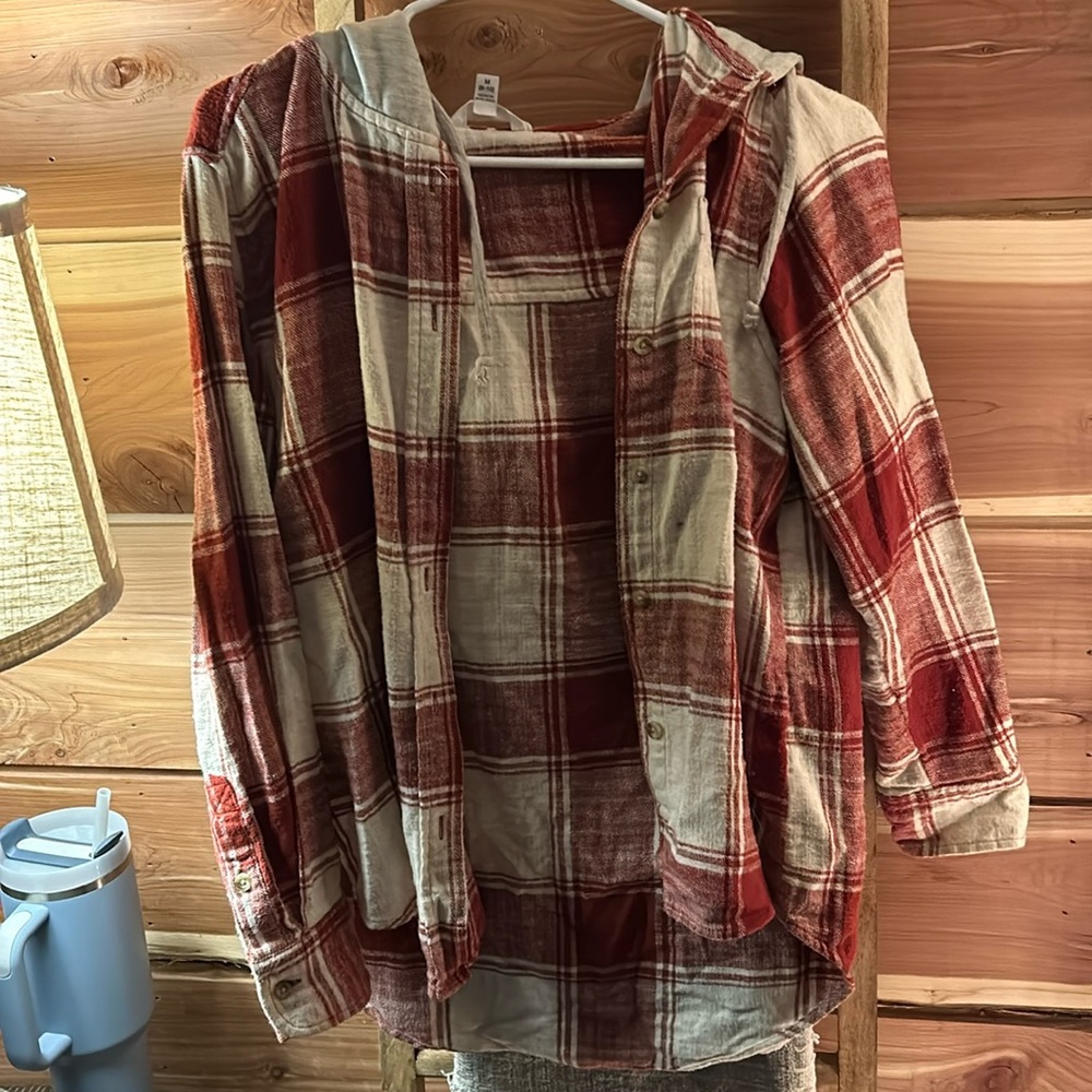 Size small flannel.